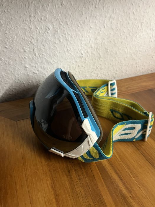 Ски маска като нова