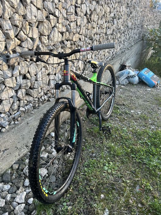 Bicicleta bulls modificata