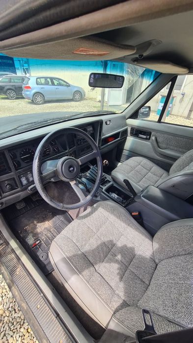 Jeep Cherokee XJ 2.5 benzina