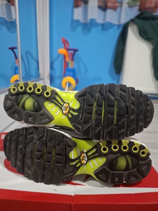 Nike TN Air Max Plus White Black Volt 

Изображенията