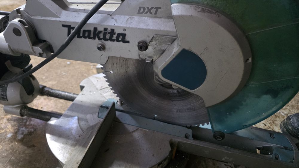 Торцовка макита срочна