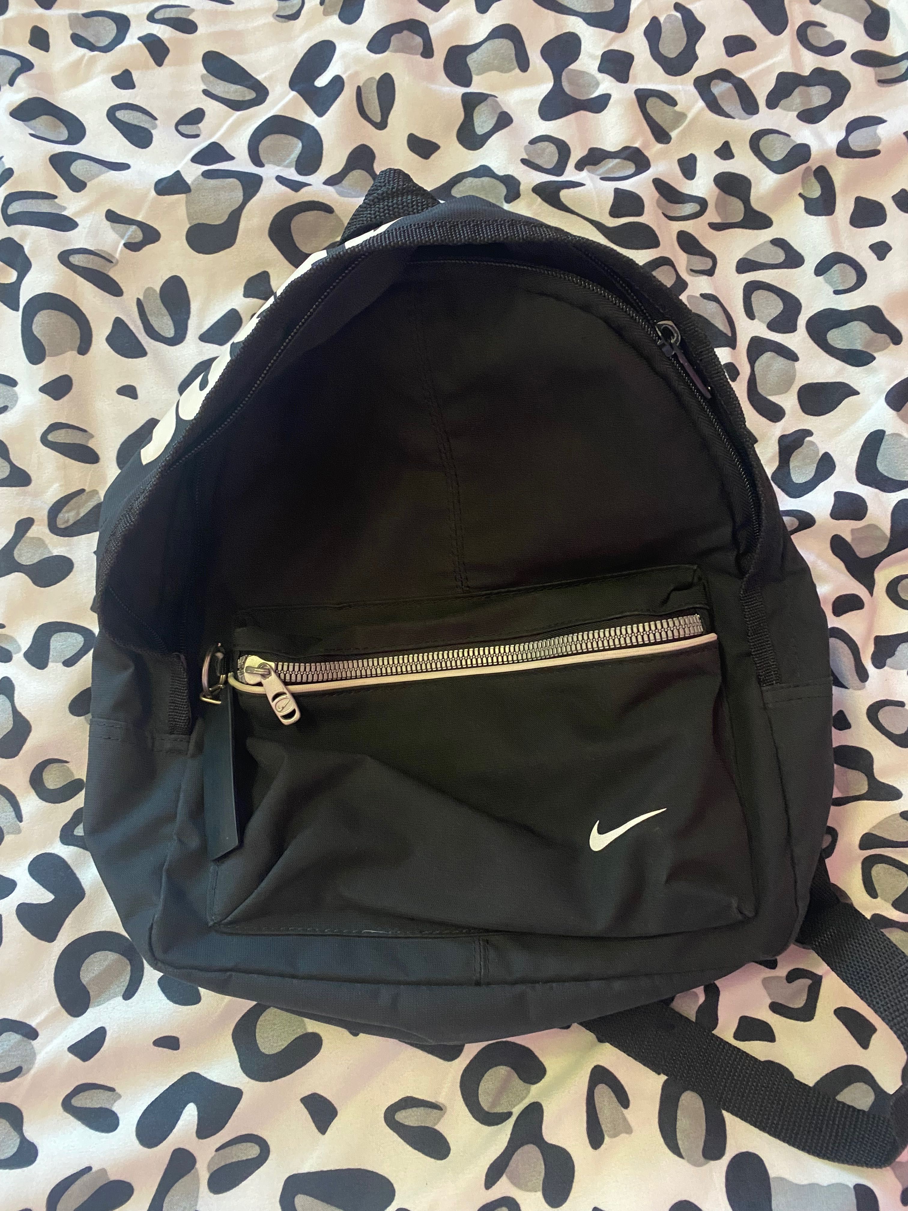 Nike Черна Мини Раница