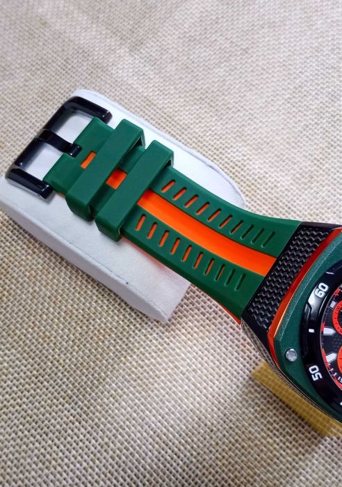 Ceas Invicta Speedway Chronograph Quartz Black Dial  46107