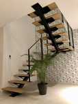 Scari metalice pe vang central