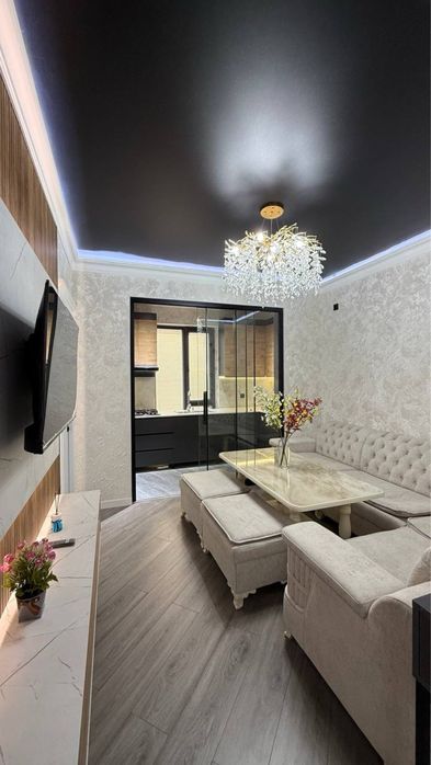 Продается 2 ком. Каартира площадью 46 кв.м. В Согдиане ор. Мед.Колледж