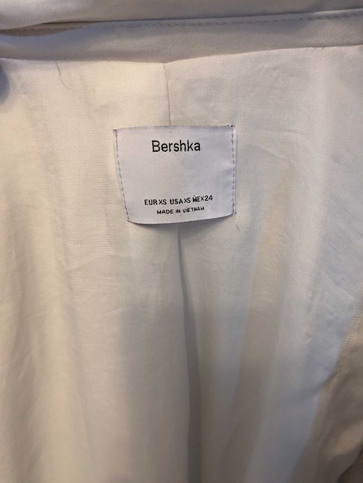 Бяло Сако без джобове Размер S
