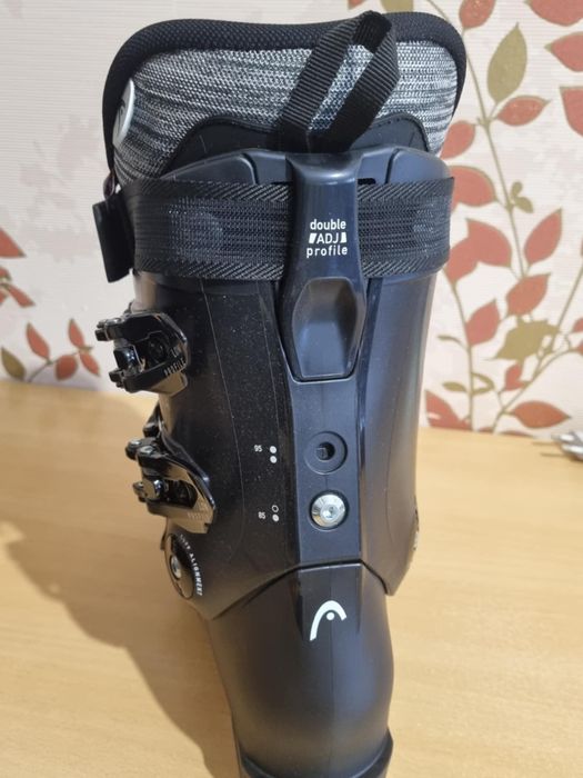 Дамски ски обувки HEAD