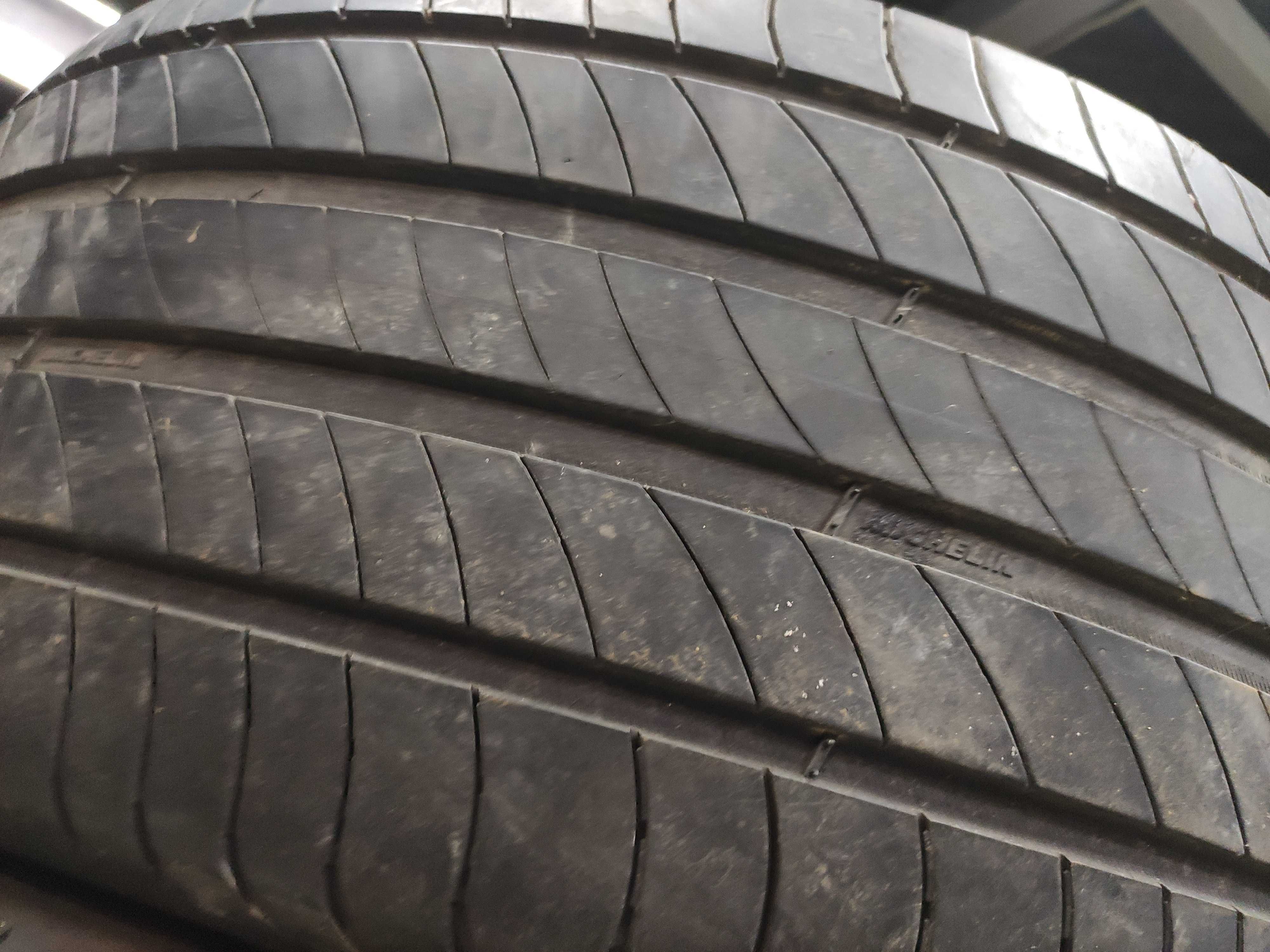 4бр Летни гуми 235 40 18 - Michelin