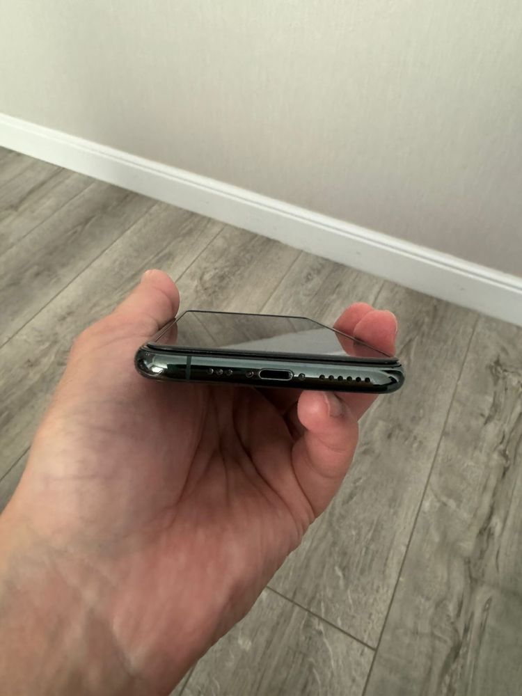 Продам Iphone 11 pro