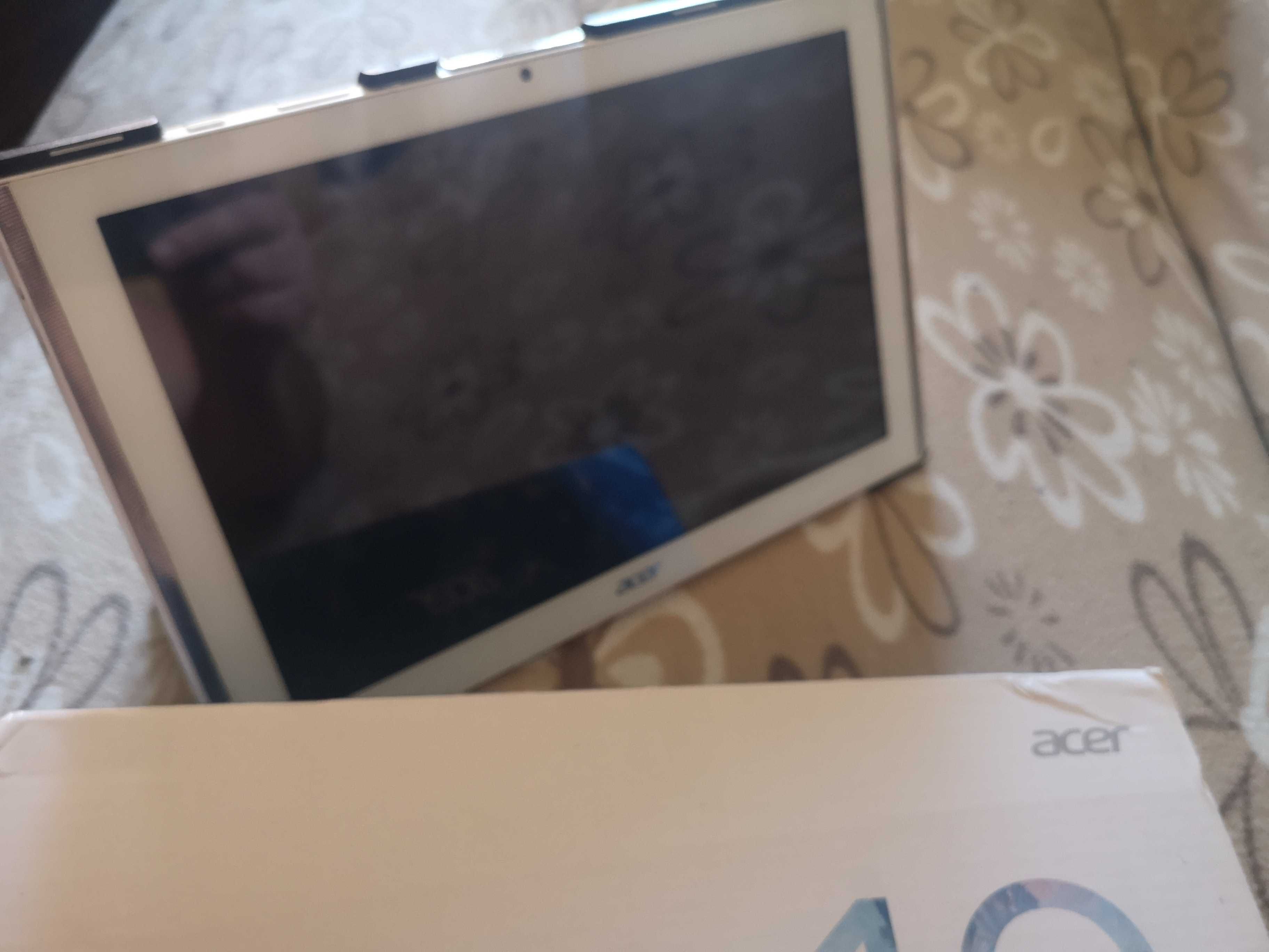 Таблет Acer Iconia B3-A40 16GB, бял