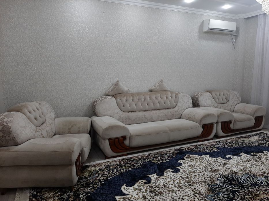 Гостиной диван(тройка)