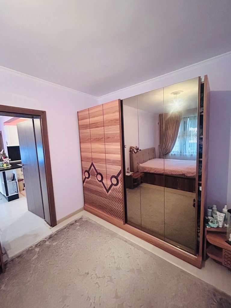 Продава се Тристаен апартамент в Пловдив, Кючук Париж - 120 кв.м за 1634 €/кв.м - Снимка #4