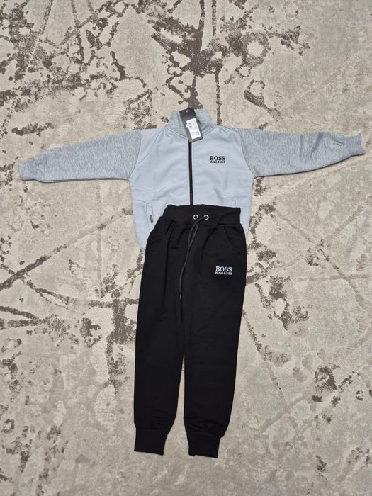 Vând treninguri copii Guess, noi cu etichetă