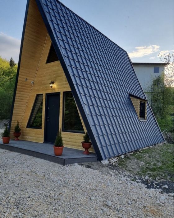 Vând cabane tip A frame