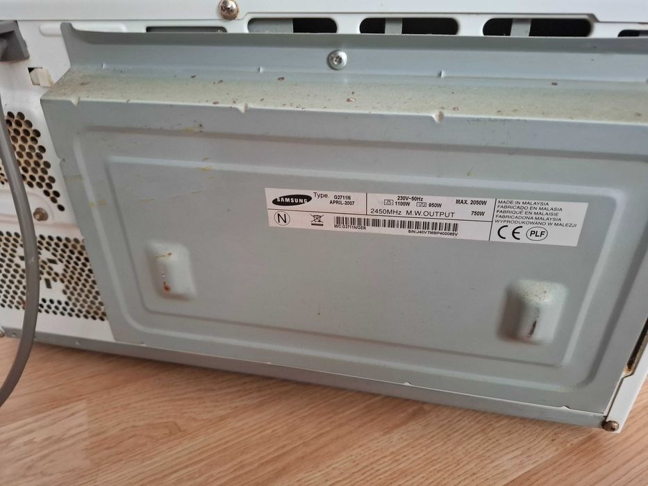 Cuptor microunde Samsung ,  panou mecanic, alb