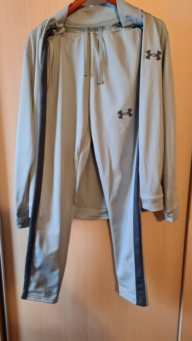 Trening Under Armour de barbati, marime M, culori Negru, Albastru, Alb