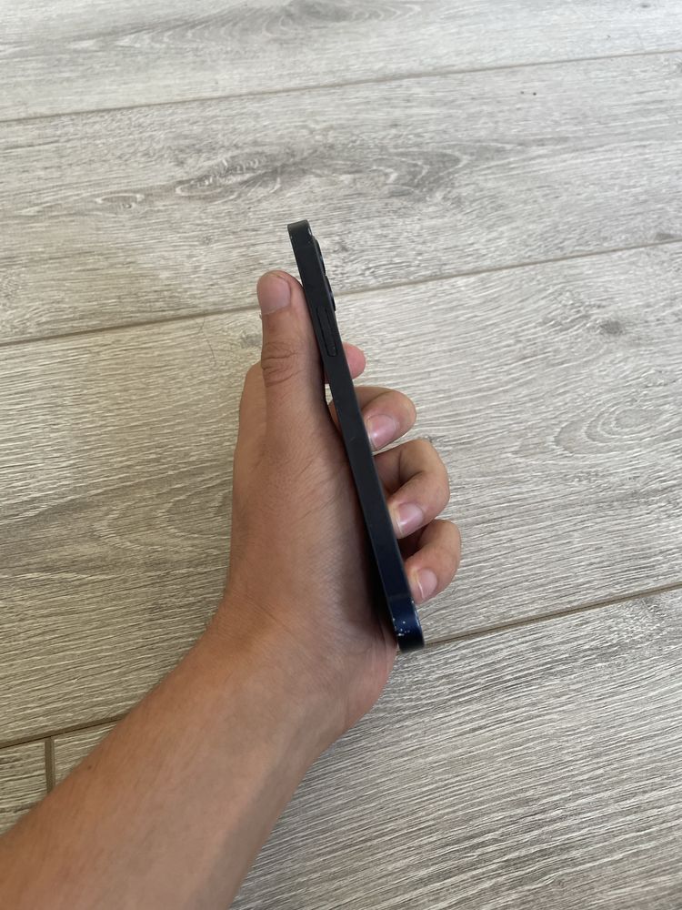 Iphone 12 Arzonga