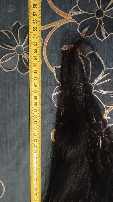 Продава се естествена коса