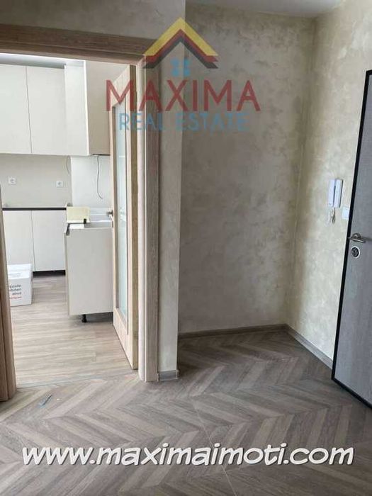 Продава се Двустаен апартамент в Пловдив, Кършияка - 74 кв.м за 1407 €/кв.м - Снимка #3