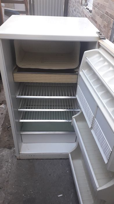 Frigider 2 usi frigider arctic 240litri