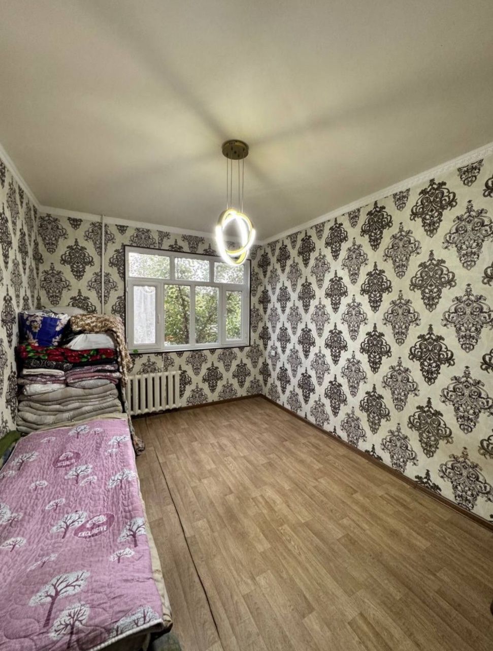 2/4/5продаётся квартира на чиланзар 11