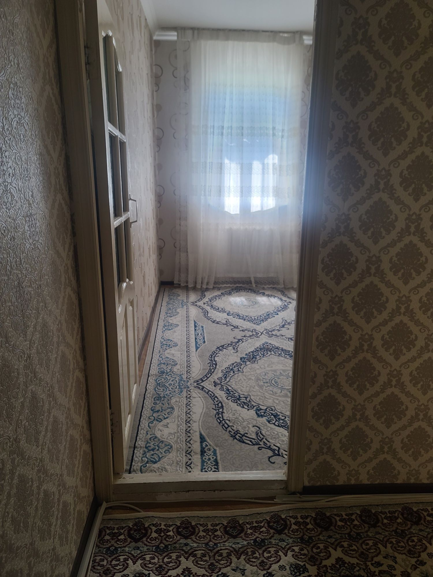 Аренда Чилонзор ц.кв.3хона.400уе.