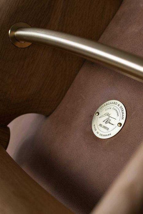Изготовления металлические таблички для одежды