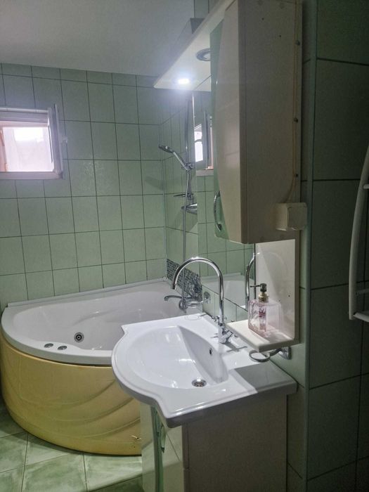 Inchiriez apartament 2 camere central Deva pet friendly