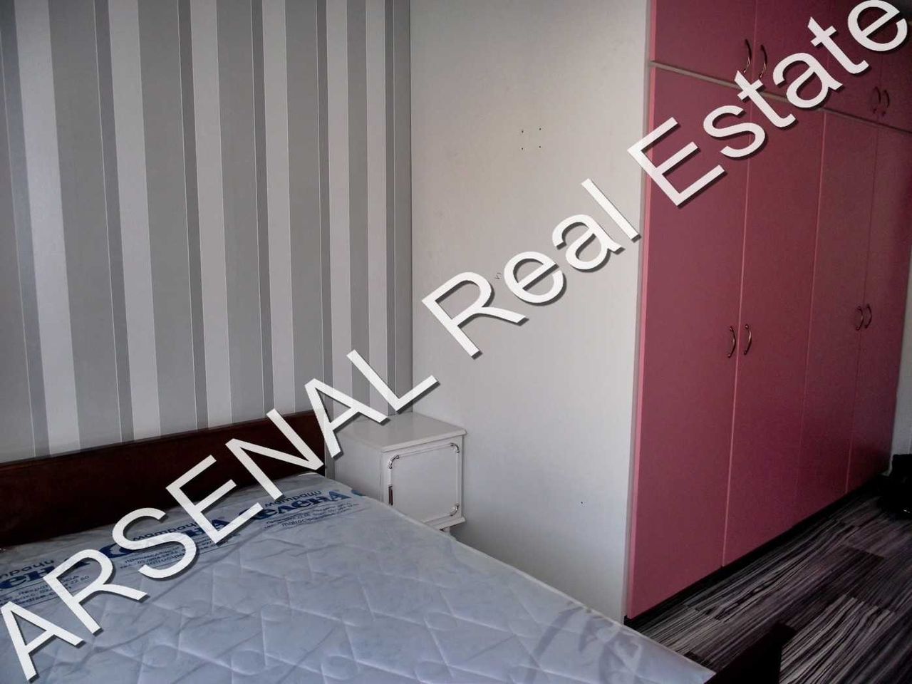 Дава се под наем Тристаен апартамент в София, Витоша - 110 кв.м за 500 € - Снимка #4