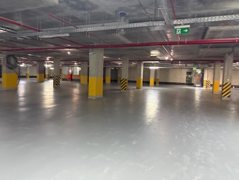 Краска серая глянцевая для бетонных полов