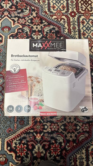 Mașină de făcut pâine MaxxMe, nouă în cutie
