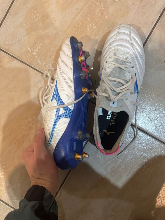 Mizuno morelia neo 42