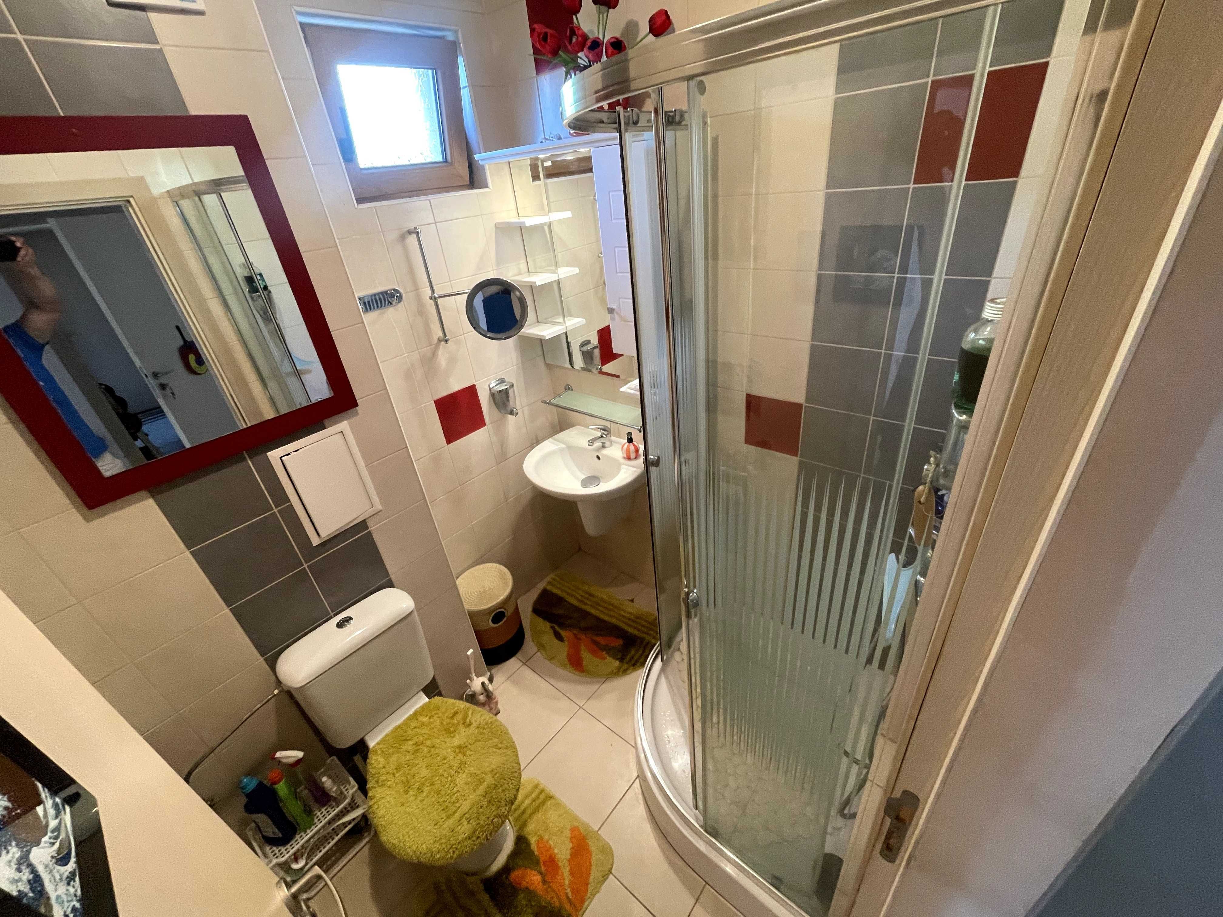 Прекрасен 2 стаен апартамент, 50м. от морето, без такса