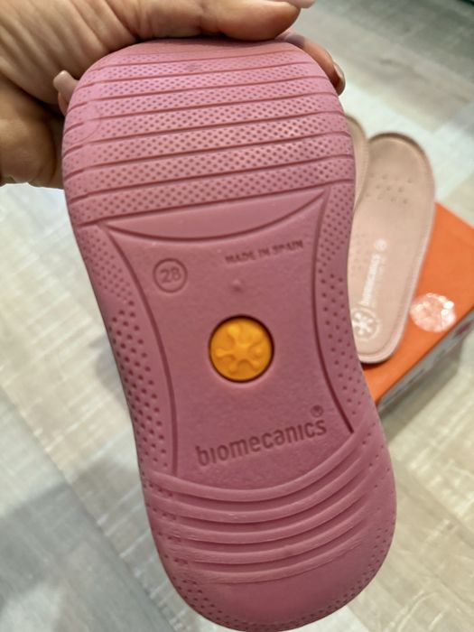 Пантофи Biomechanics