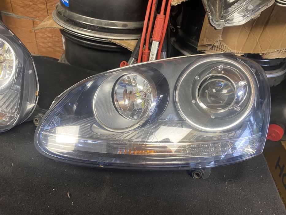 Фарове за vw golf 5 оригинални ксенон