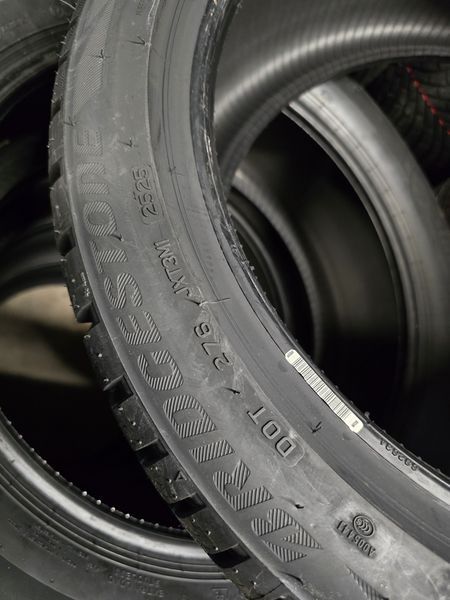 245/40/18 BRIDGESTONE 4бр