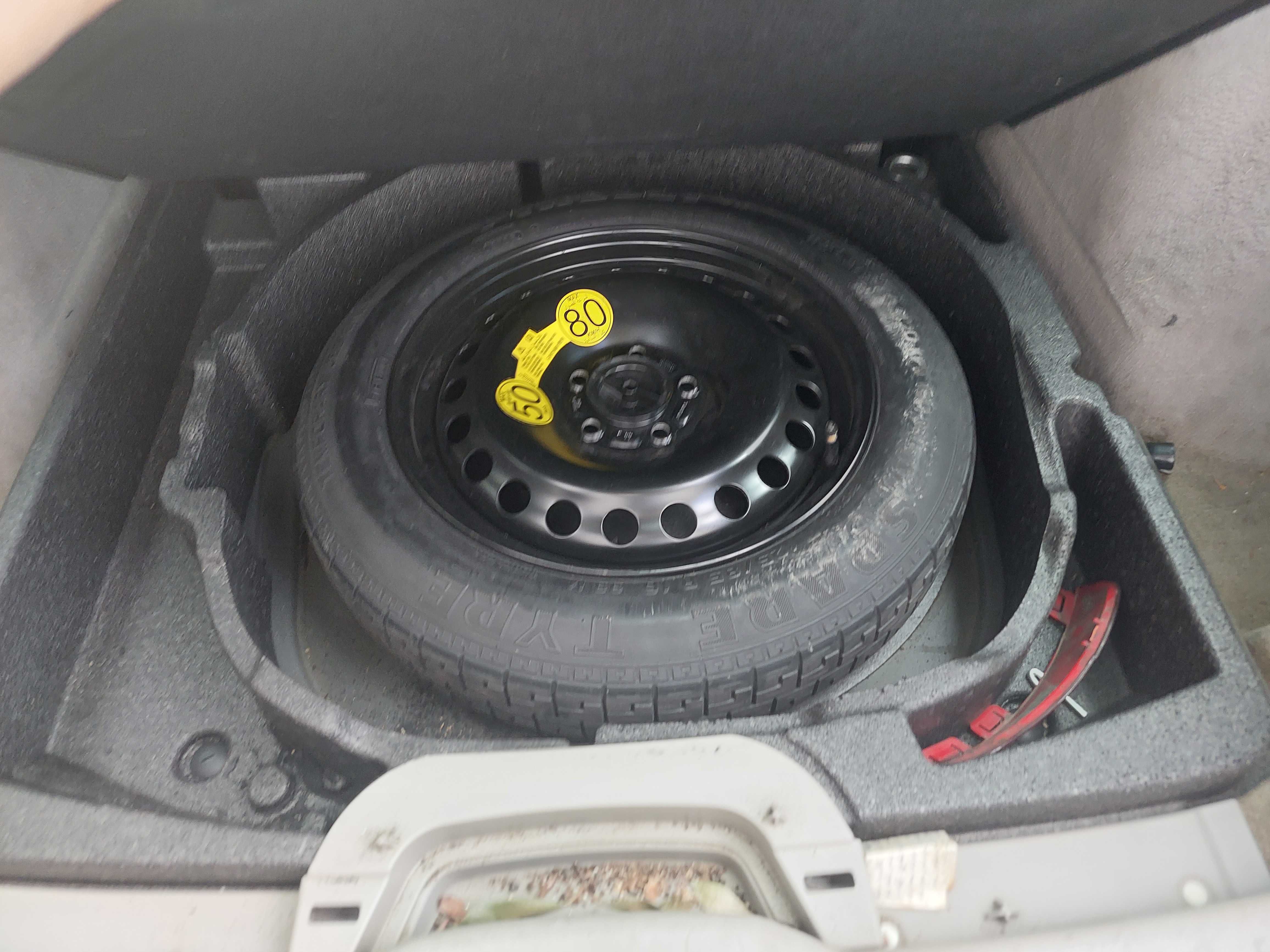Volvo V50,  D5 Волво В50, Д5 на части! 
Юли 2008, Комби