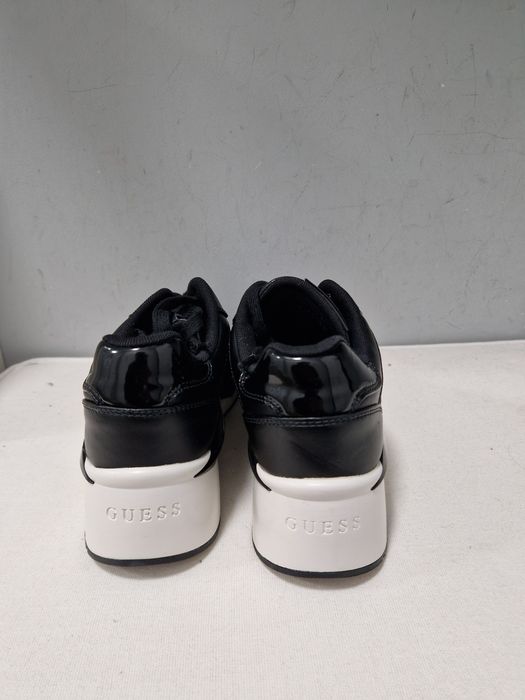 Дамски обувки Guess 38 номер