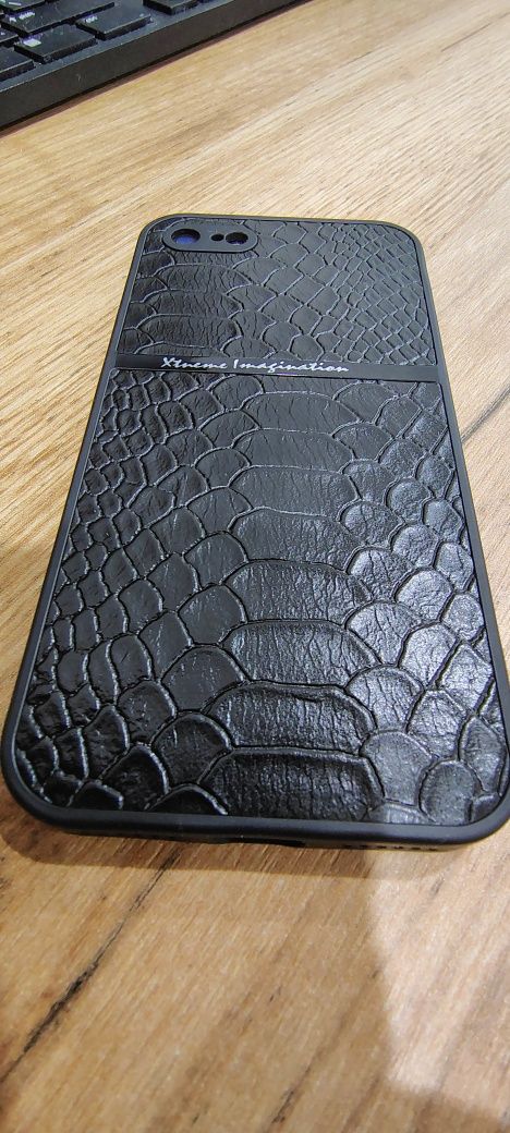 Продам iPhone SE 2020