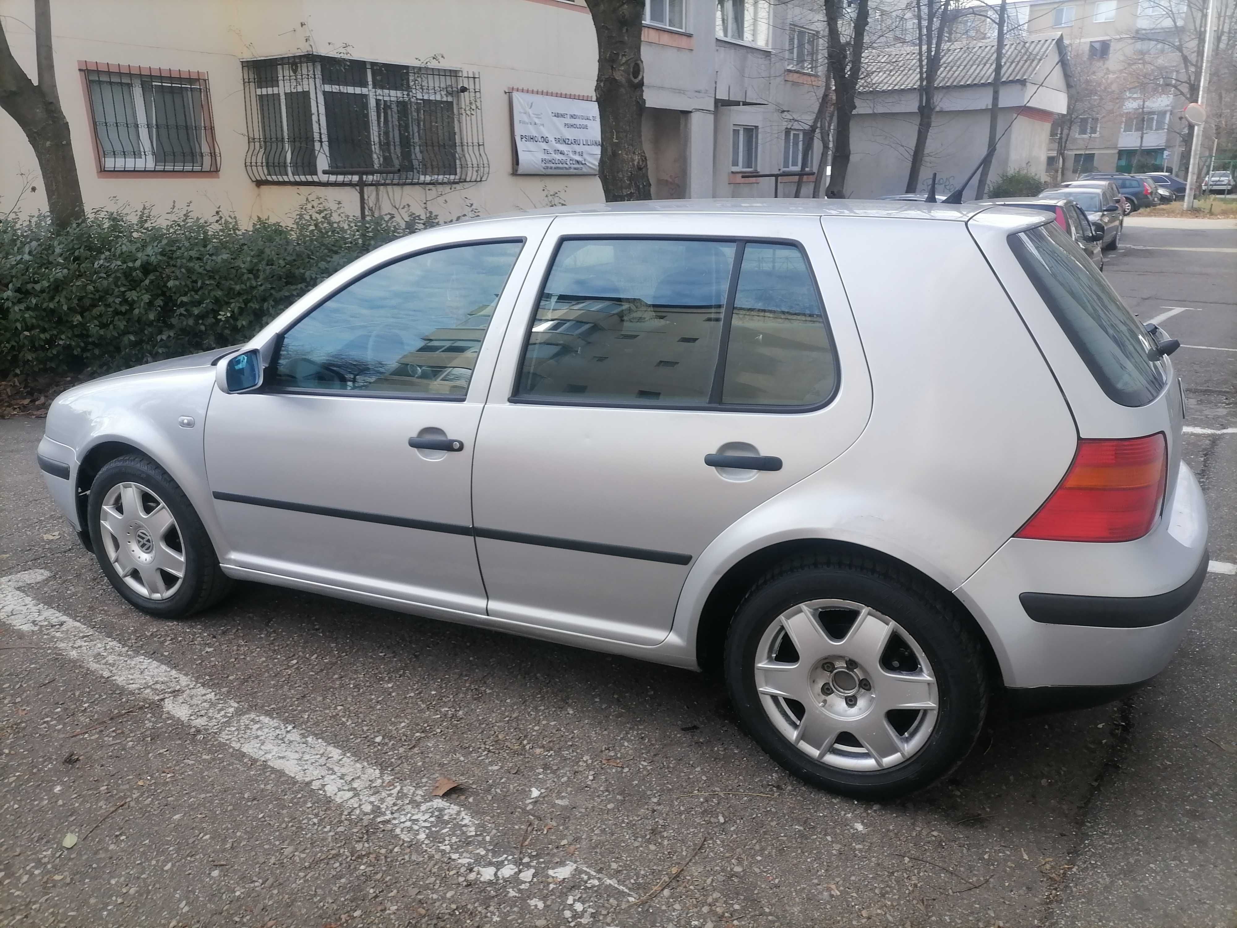 Vw Golf 16.16v benzina și GPL