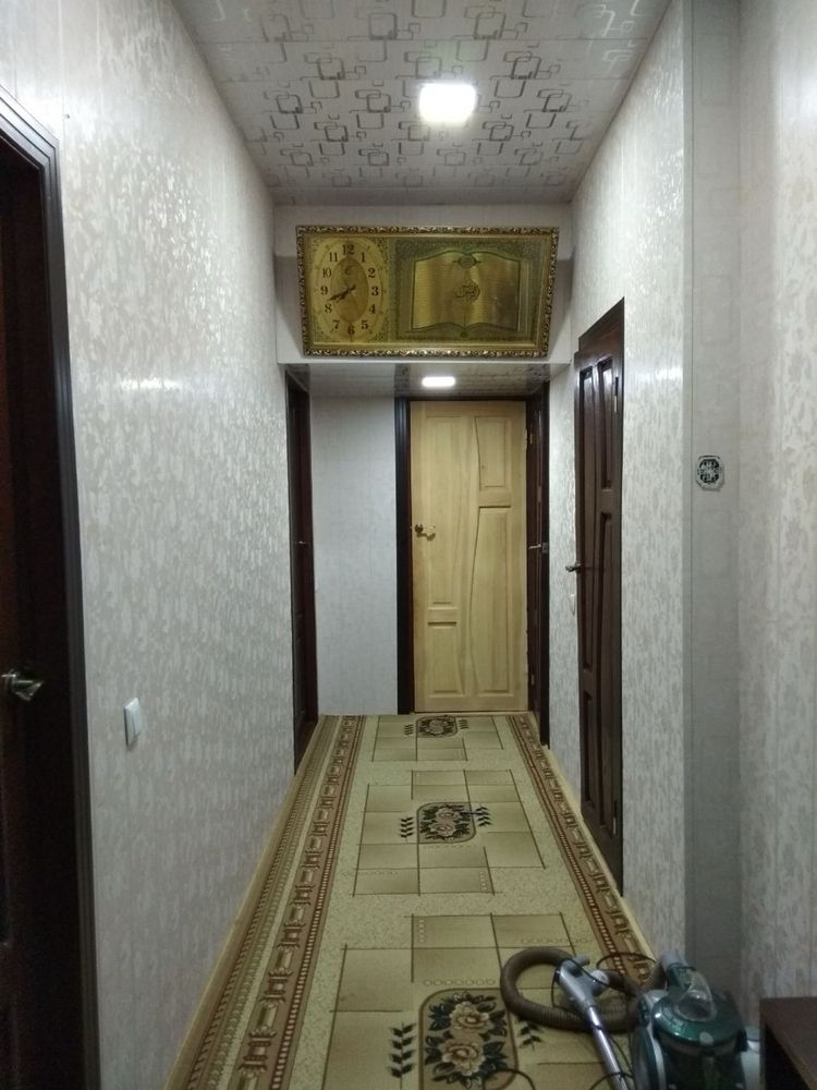 Квартира 2 хонали Олмалиқда 67 квартал гиштли дом. Бог хам бор.