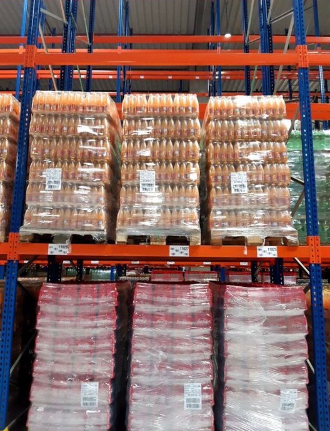 Avem rafturi metalice  de vânzare producător Dexion
