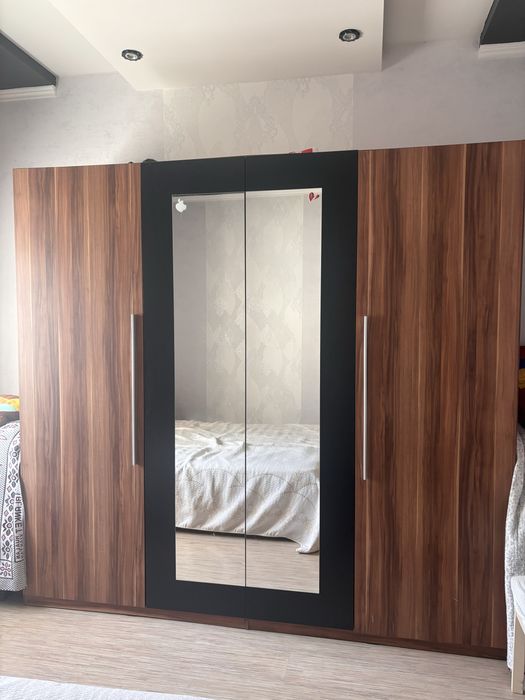 Продам спальний гарнитур