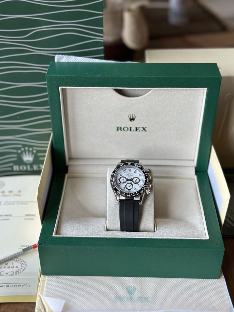 Rolex Daytona Cosmograph “Panda” Rubber Strap 40 mm