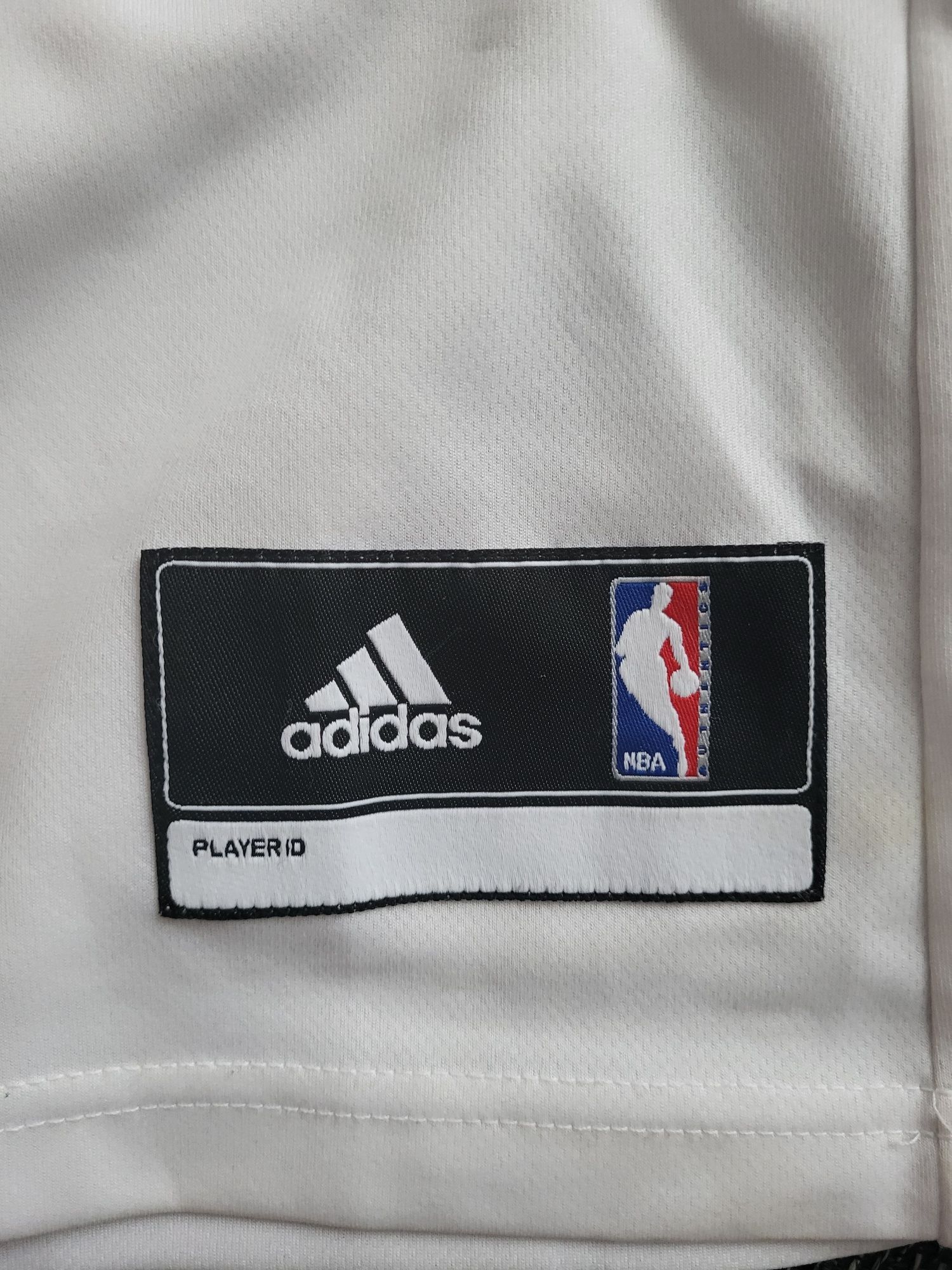 Vand maieu Adidas/Nba