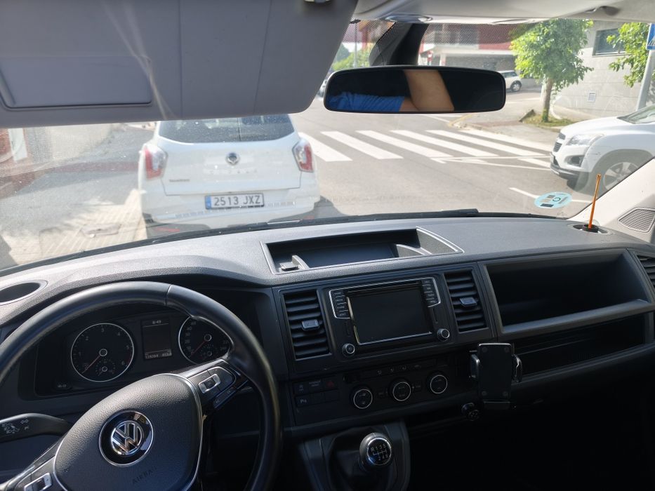 Vw caravelle 2015 8+1 2.0 tdi 150 cv t6