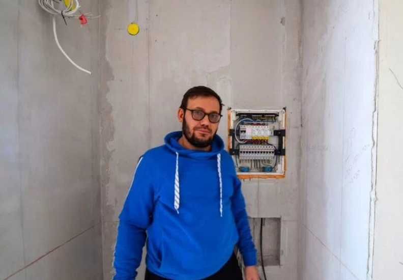 Электрик недорого: замена автоматов, монтаж электрощита!