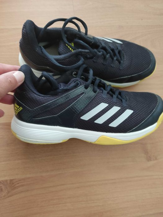 Дамски/детски маратонки Adidas 36 номер