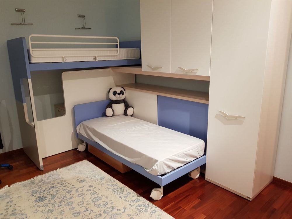 Dormitor pentru copii cu paturi suprapuse