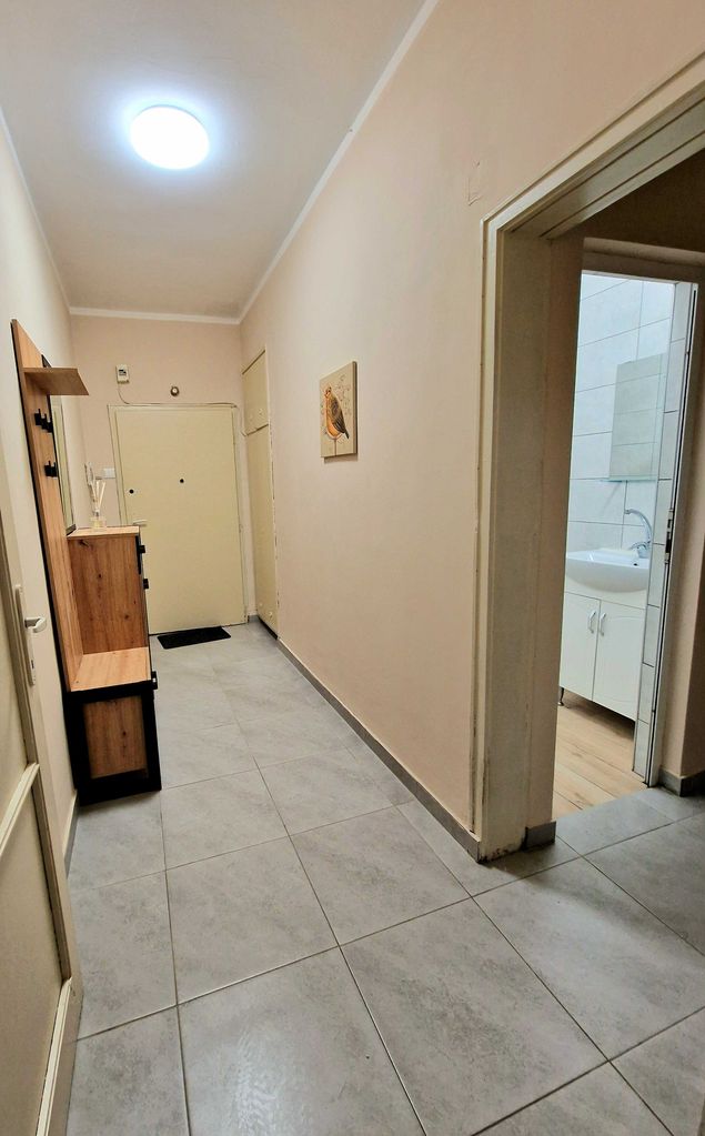 Дава се под наем Тристаен апартамент в София, Иван Вазов - 68 кв.м за 690 € - Снимка #10